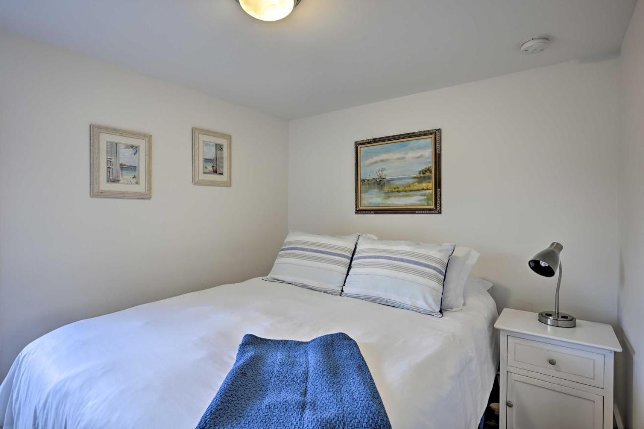 Appartamento Quaint Dt Greenport Apt - 2 Mi To Shelter Island! Esterno foto